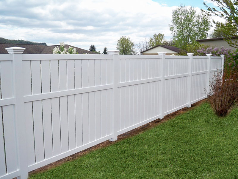 4-The Ultimate Paws-Proof Barrier-Why Vinyl Fencing is a Dog Owner’s Best Friend